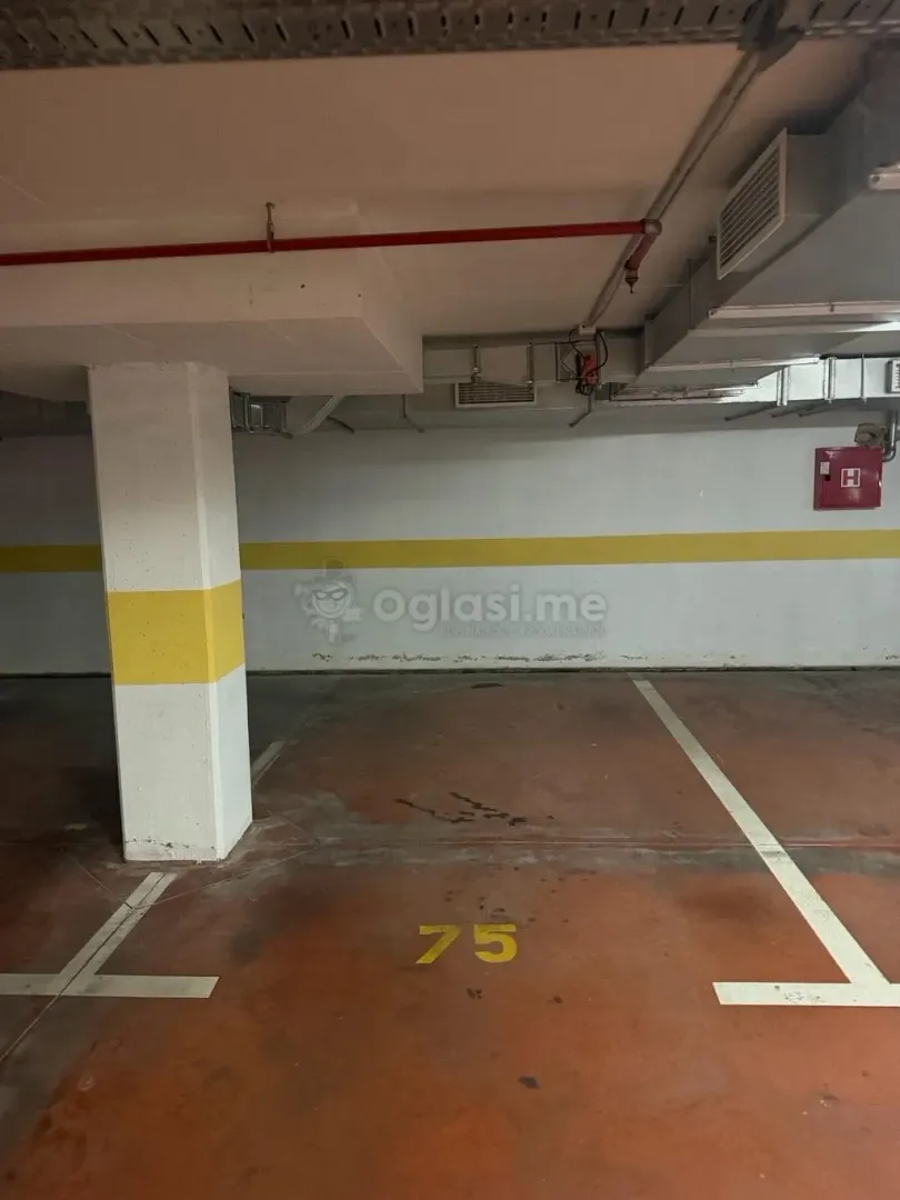 Rent, parking/garage, 13m², Centar, Bar