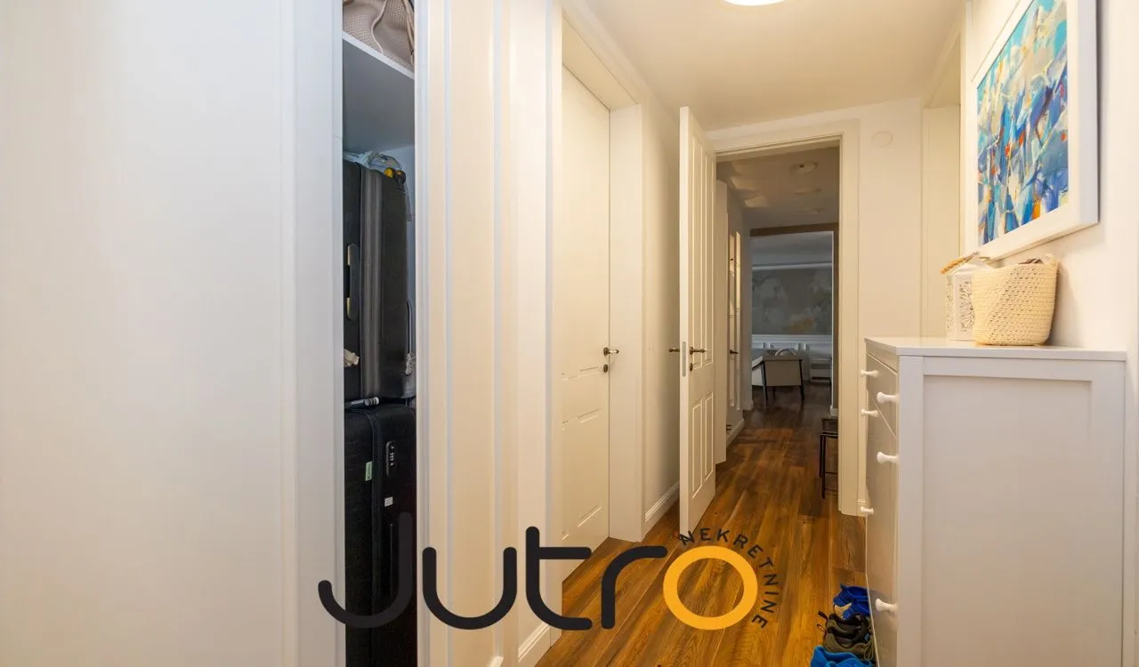 Prodaja, trosoban stan, 122m², Podgorica, Crna Gora