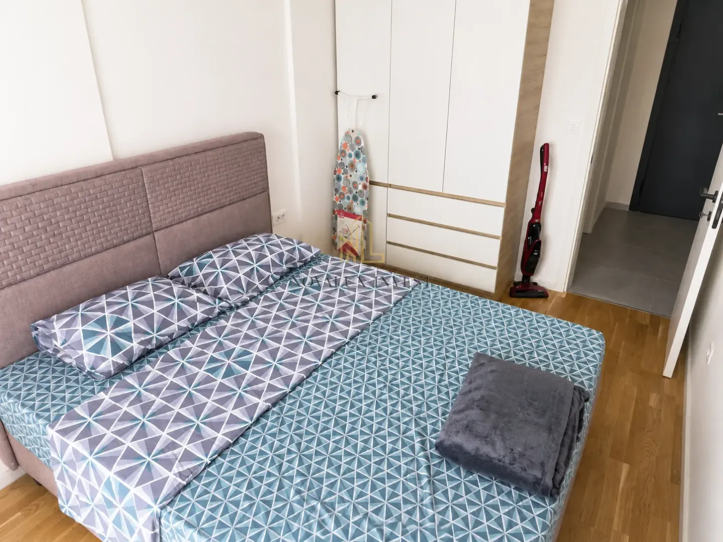 Rent, one bedroom apartment, 43m², Stari Aerodrom, Podgorica