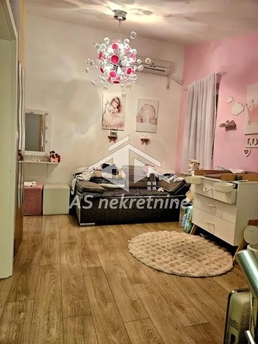 Izdavanje, trosoban stan, 80m², Bogoslovija, Palilula Sve Podlokacije
