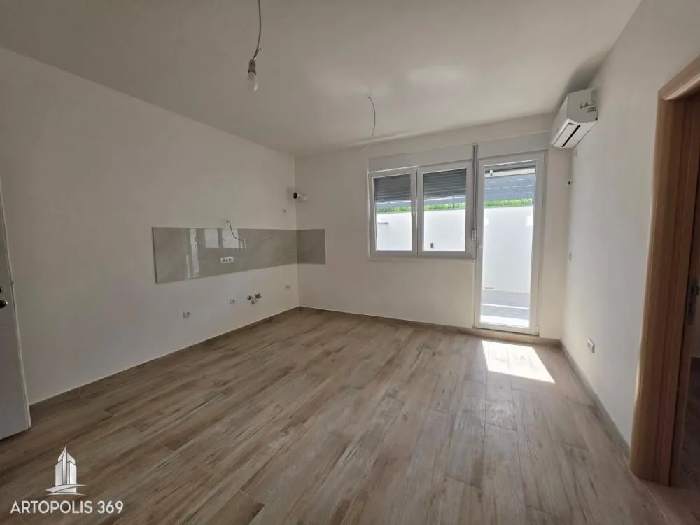 Prodaja, jednosoban stan, 62m², Ledine, Beograd