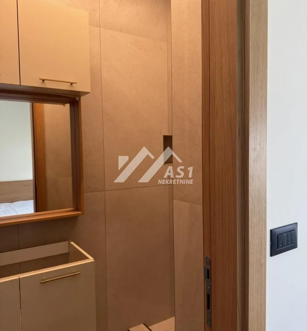 Izdavanje, četvorosoban stan, 97m², Telep, Novi Sad Sve Podlokacije