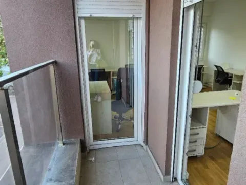 Izdavanje, trosoban stan, 70m², Zabjelo, Podgorica - image 6