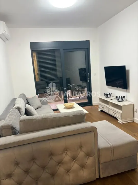 Sale, two bedroom apartment, 80m², Centar, Bar