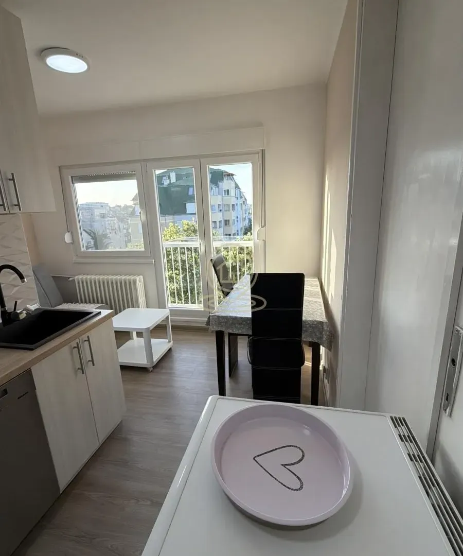 Prodaja, jednosoban stan, 39m², Voždovac Sve Podlokacije, Beograd