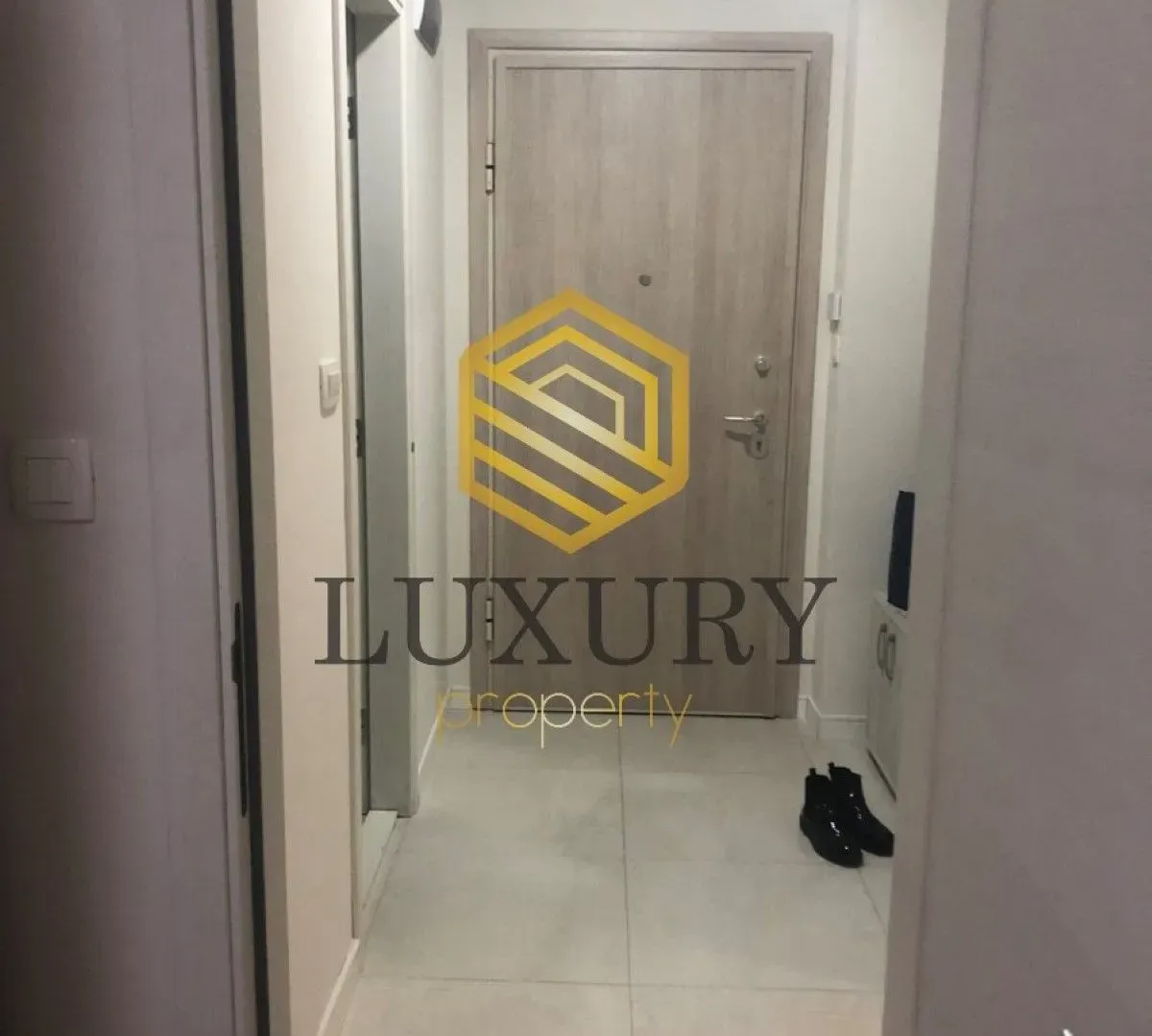 Prodaja, jednosoban stan, 49m², Central Point, Podgorica
