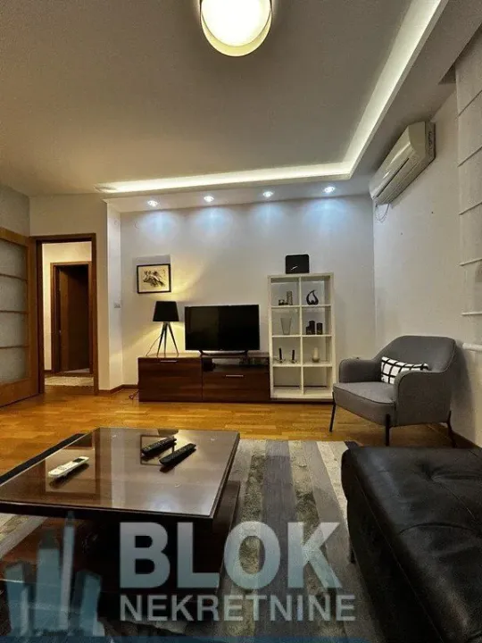 Rent, one bedroom apartment, 50m², City Kvart, Podgorica