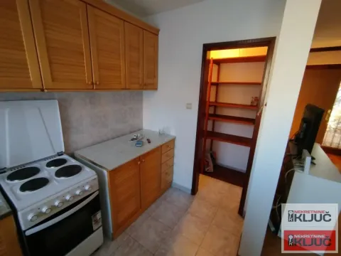Izdavanje, kuća, 170m², Adice, Novi Sad Sve Podlokacije - image 14