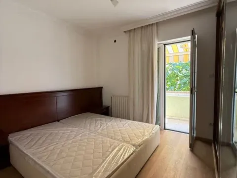 Izdavanje, trosoban stan, 150m², Tivat, Crna Gora - image 4
