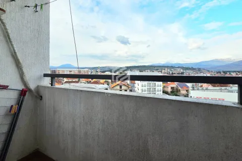 Rent, one bedroom apartment, 45m², Stari Aerodrom, Podgorica - image 14