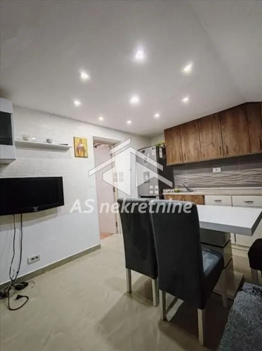 Rent, two bedroom apartment, 48m², Čukarica, Beograd