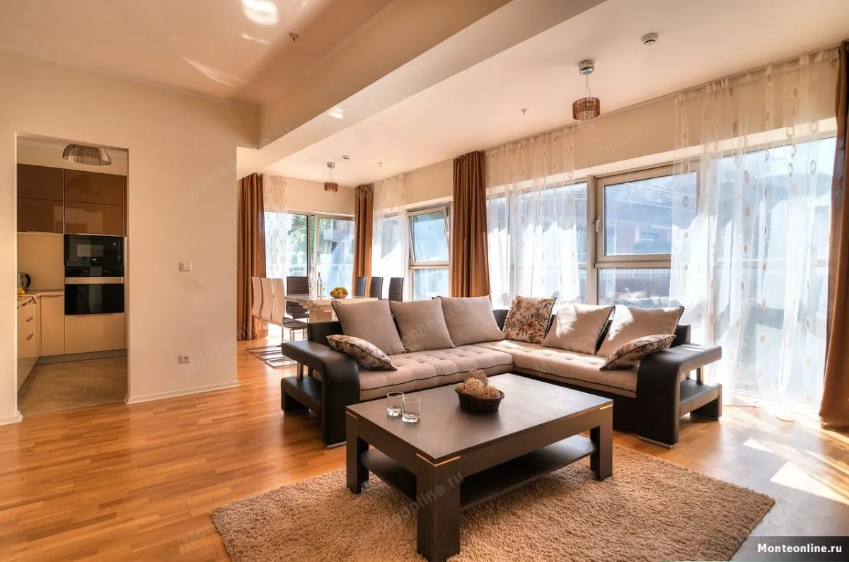 Prodaja, trosoban stan, 104m², Bečići, Budva