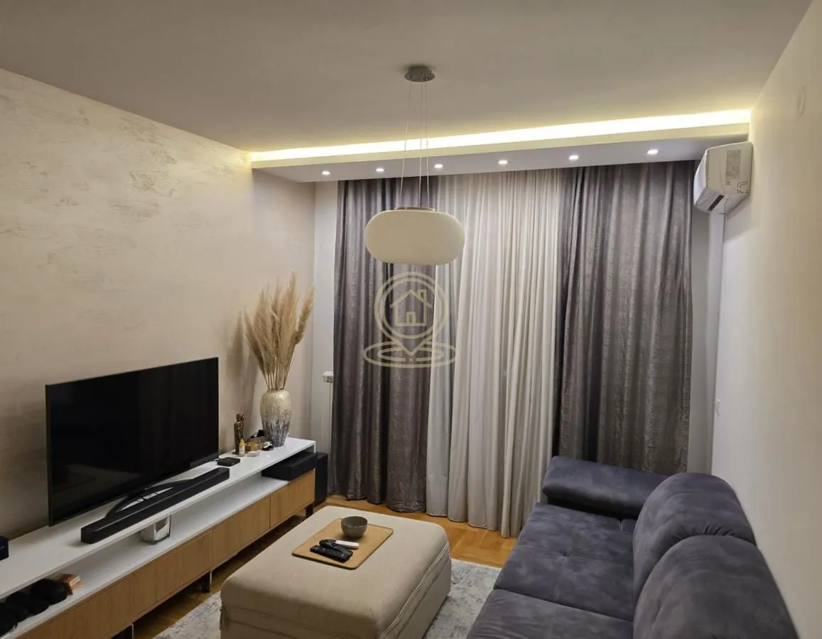 Rent, two bedroom apartment, 47m², Zemun Gornji Grad, Zemun Sve Podlokacije