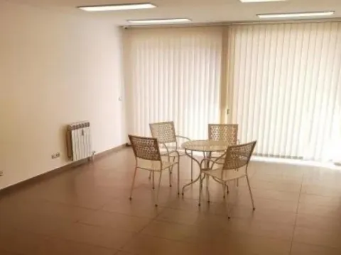 Izdavanje, poslovni prostor, 90m², Vračar Sve Podlokacije, Beograd - image 2