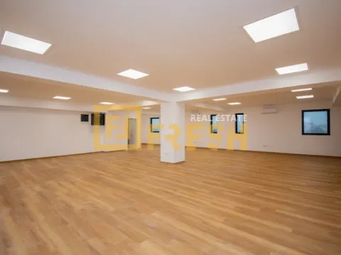 Izdavanje, poslovni prostor, 276m², Zabjelo, Podgorica - image 11