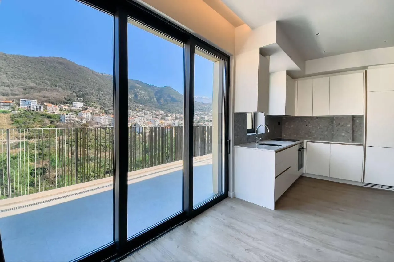 Prodaja, dvosoban stan, 102m², Porto Montenegro, Tivat