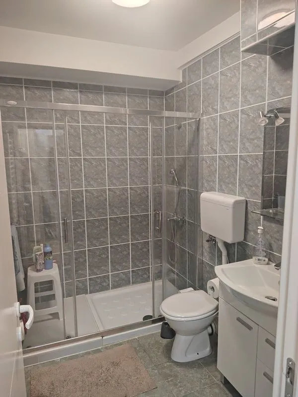Prodaja, trosoban stan, 83m², Voždovac Sve Podlokacije, Beograd