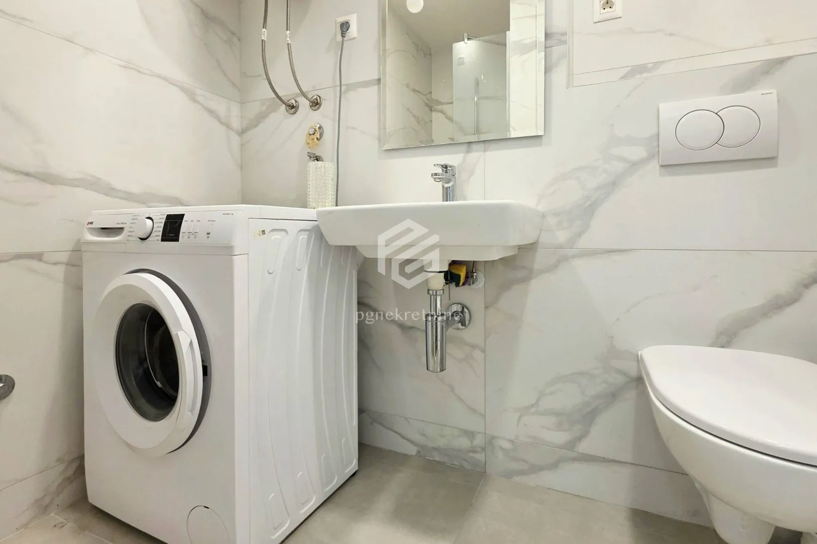 Rent, one bedroom apartment, 46m², Stari Aerodrom, Podgorica