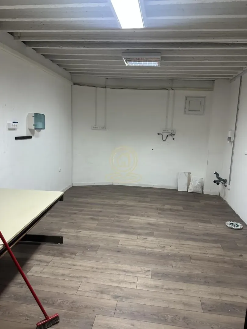 Rent, office space, 230m², Andrićev Venac, Beograd