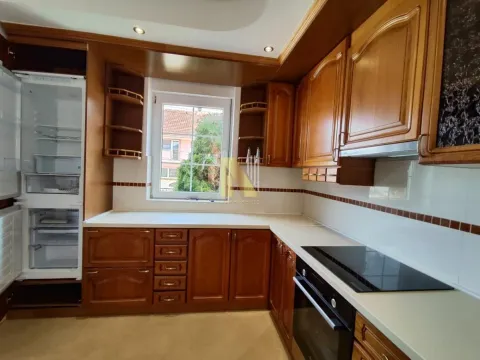 Izdavanje, kuća, 220m², Veternik, Novi Sad Sve Podlokacije - image 4