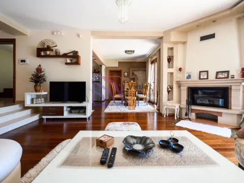 Prodaja, kuća, 252m², Šušanj, Bar - image 35