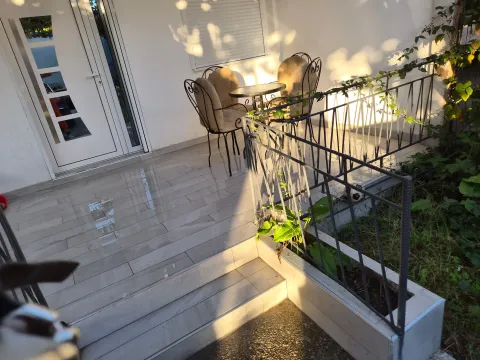 Izdavanje, kuća, 60m², Tološi, Podgorica - image 12