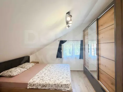Rent, two bedroom apartment, 80m², Tivat, Crna Gora - image 3