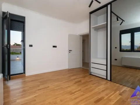 Izdavanje, kuća, 180m², Podgorica, Crna Gora - image 20