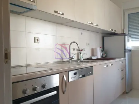 Izdavanje, dvosoban stan, 73m², City Kvart, Podgorica - image 10