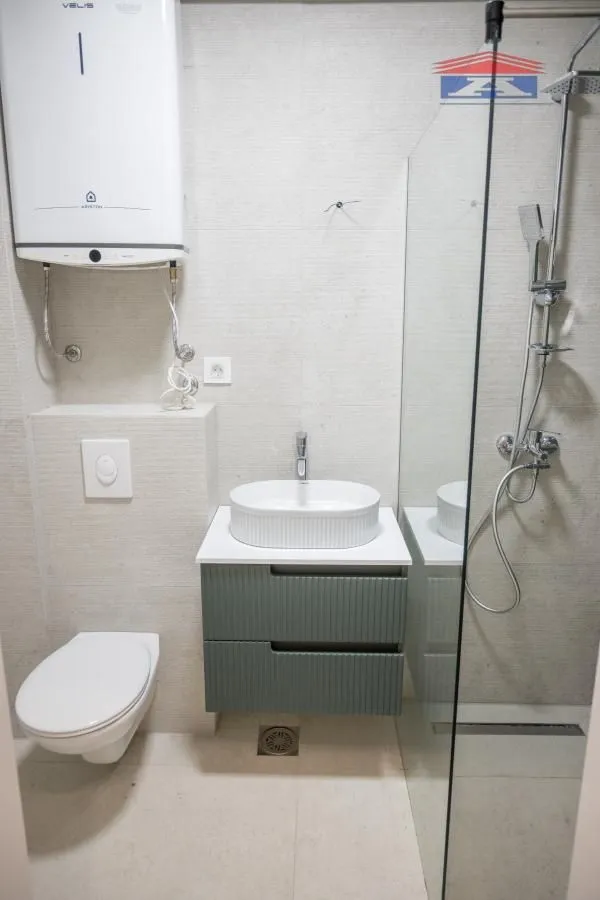 Prodaja, garsonjera, 27m², Bulevar Oslobodjenja, Novi Sad Sve Podlokacije