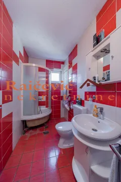 Sale, house, 260m², Resnik, Beograd - image 19