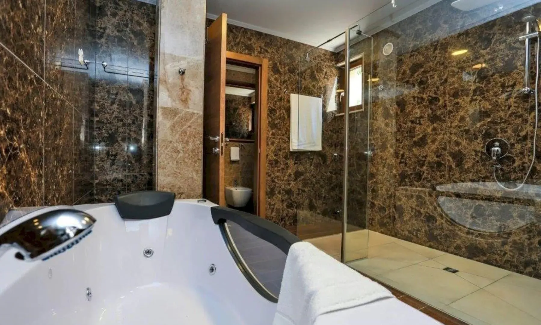 Sale, house, 517m², Kotor, Crna Gora