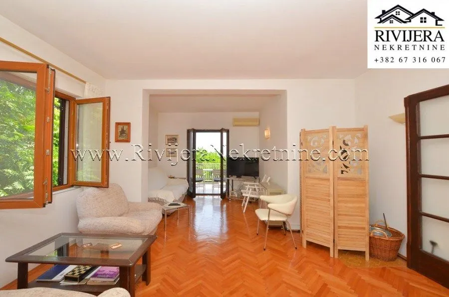 Prodaja, trosoban stan, 106m², Centar, Herceg Novi