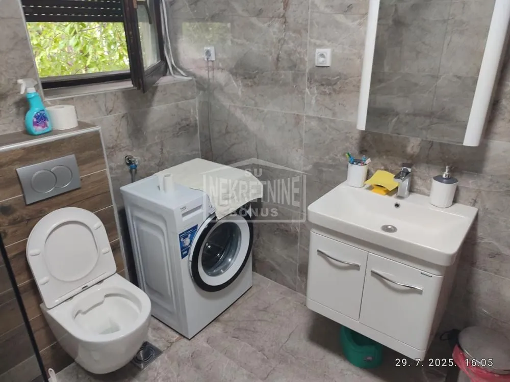 Prodaja, kuća, 160m², Kertvaroš, Subotica
