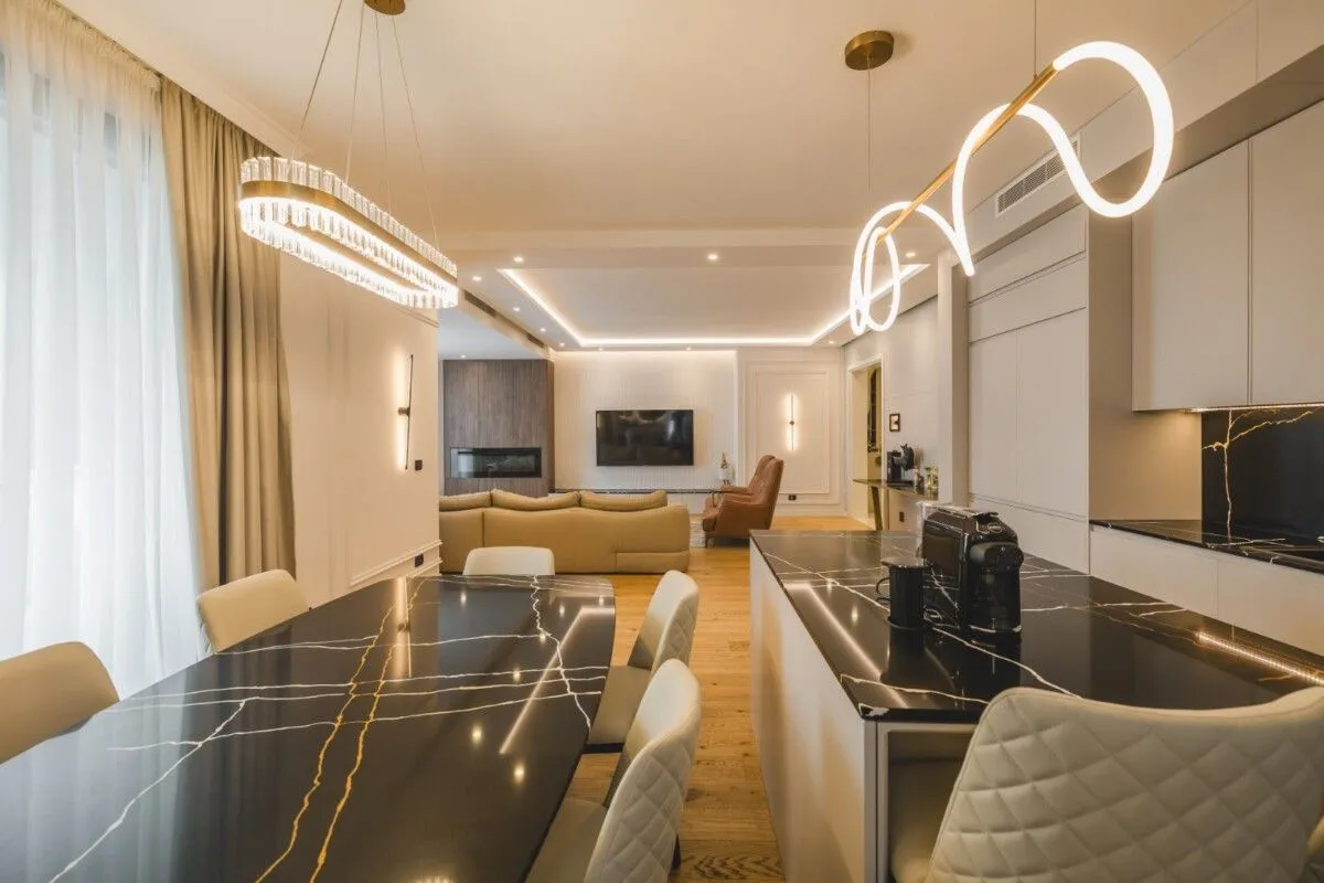 Prodaja, trosoban stan, 148m², Centar, Podgorica