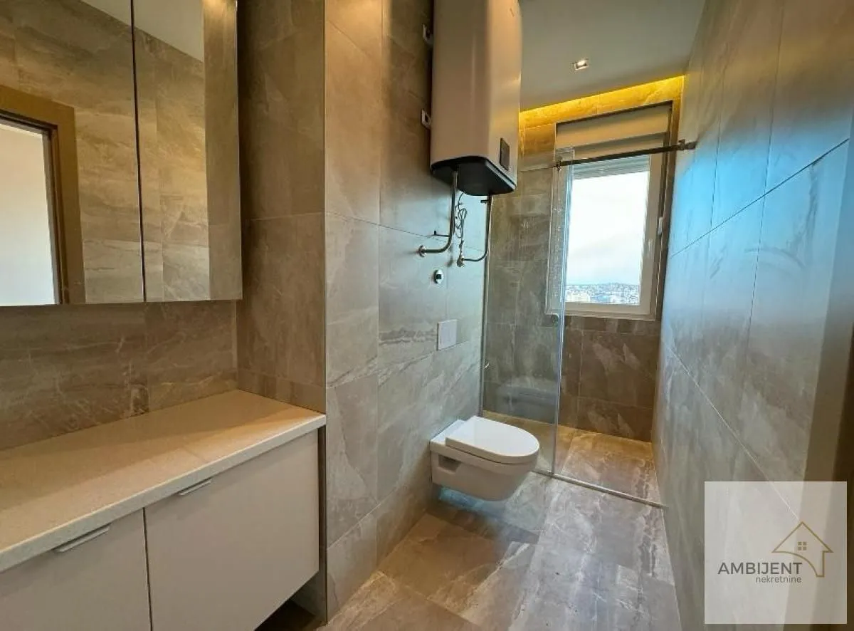 Sale, four bedroom apartment, 158m², Voždovac Sve Podlokacije, Beograd