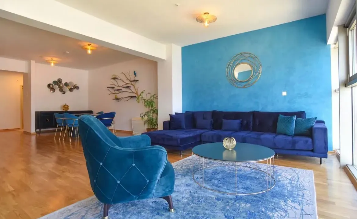 Izdavanje, dvosoban stan, 94m², Zavala, Budva