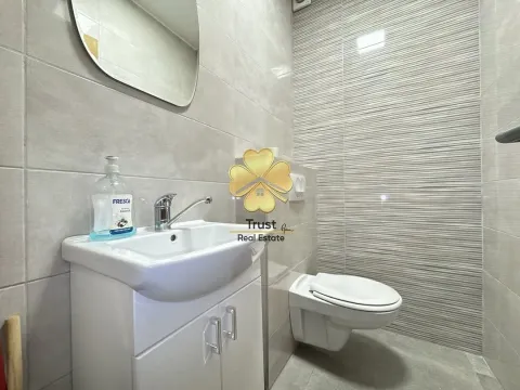 Izdavanje, poslovni prostor, 120m², Centar, Podgorica - image 7