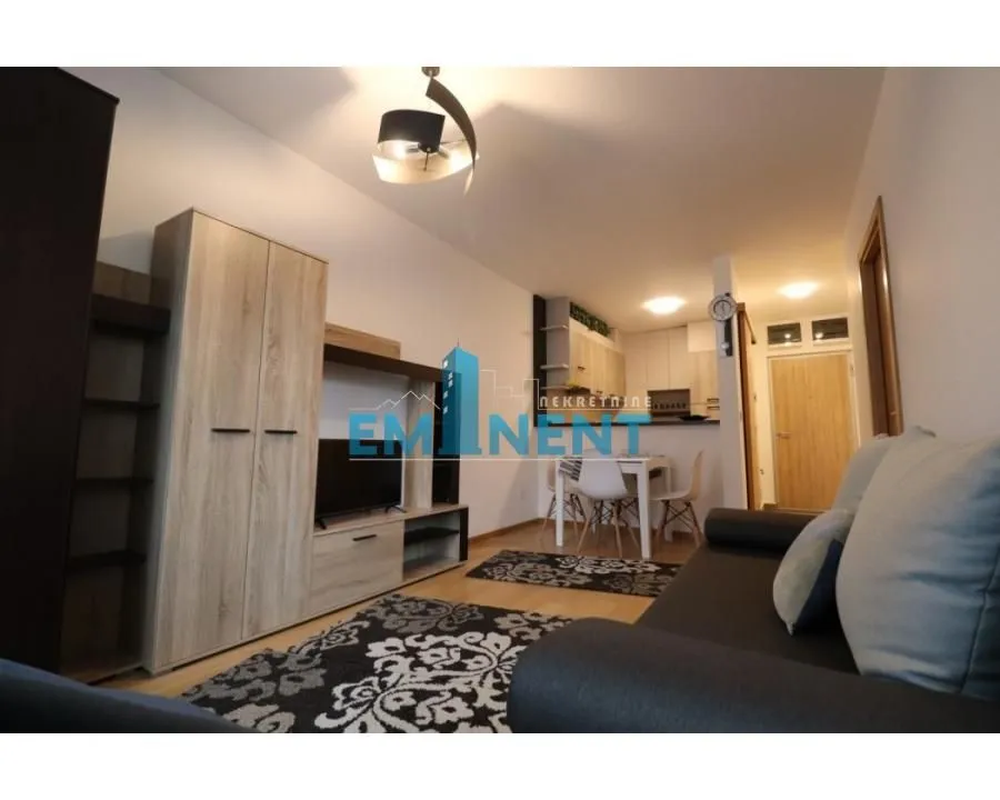 Izdavanje, stan, 40m², Zemun Gornji Grad, Zemun Sve Podlokacije