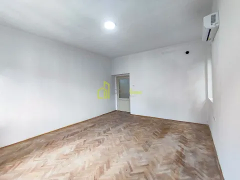 Prodaja, jednosoban stan, 64m², Centar, Podgorica - image 12