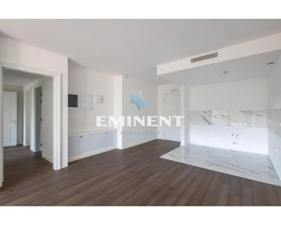 Sale, four bedroom apartment, 115m², Slavija, Vračar Sve Podlokacije