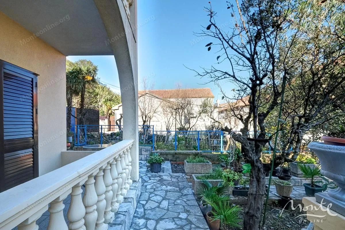 Sale, house, 140m², Muo, Kotor