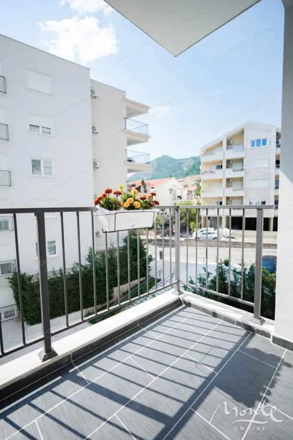 Sale, one bedroom apartment, 46m², Podkošljun, Budva
