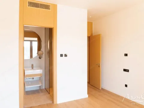 Prodaja, dvosoban stan, 88m², Porto Montenegro, Tivat - image 6