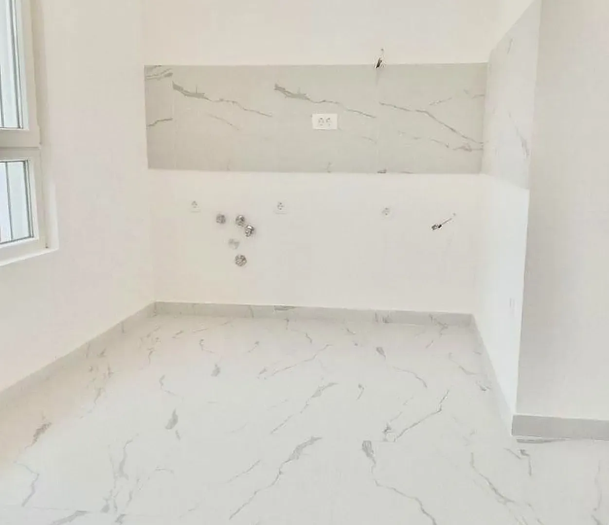 Prodaja, stan, 36m², Lazi, Budva