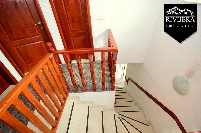 Prodaja, trosoban stan, 200m², Topla, Herceg Novi