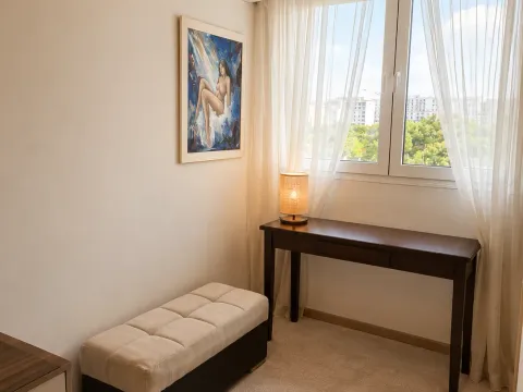 Izdavanje, dvosoban stan, 70m², Pobrežje, Podgorica - image 10