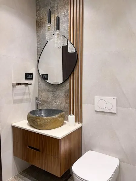 Izdavanje, trosoban stan, 90m², Grbavica, Novi Sad Sve Podlokacije