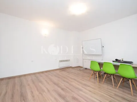 Izdavanje, dvosoban stan, 92m², Gorica C, Podgorica - image 5