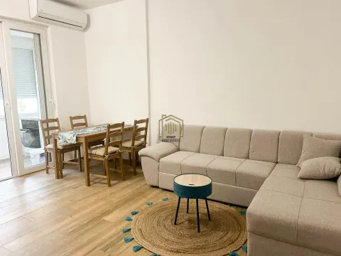 Izdavanje, dvosoban stan, 68m², Podgorica, Crna Gora - image 1